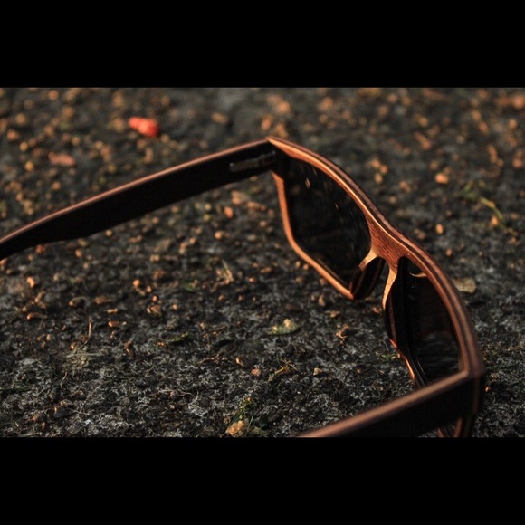 Handmade Ebony Wood Sunglasses-Polarized - Picture 4 of 7